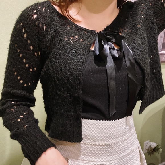 Black Caridgan - Picture 1 of 3